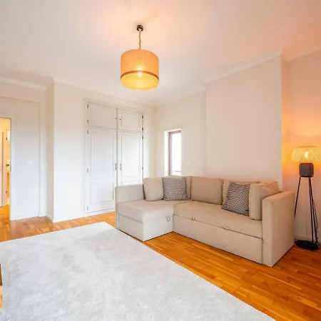 Guestready - A Tasteful In Caparica Апартаменты *