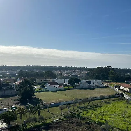 Апартаменты Guestready - A Tasteful In Caparica *